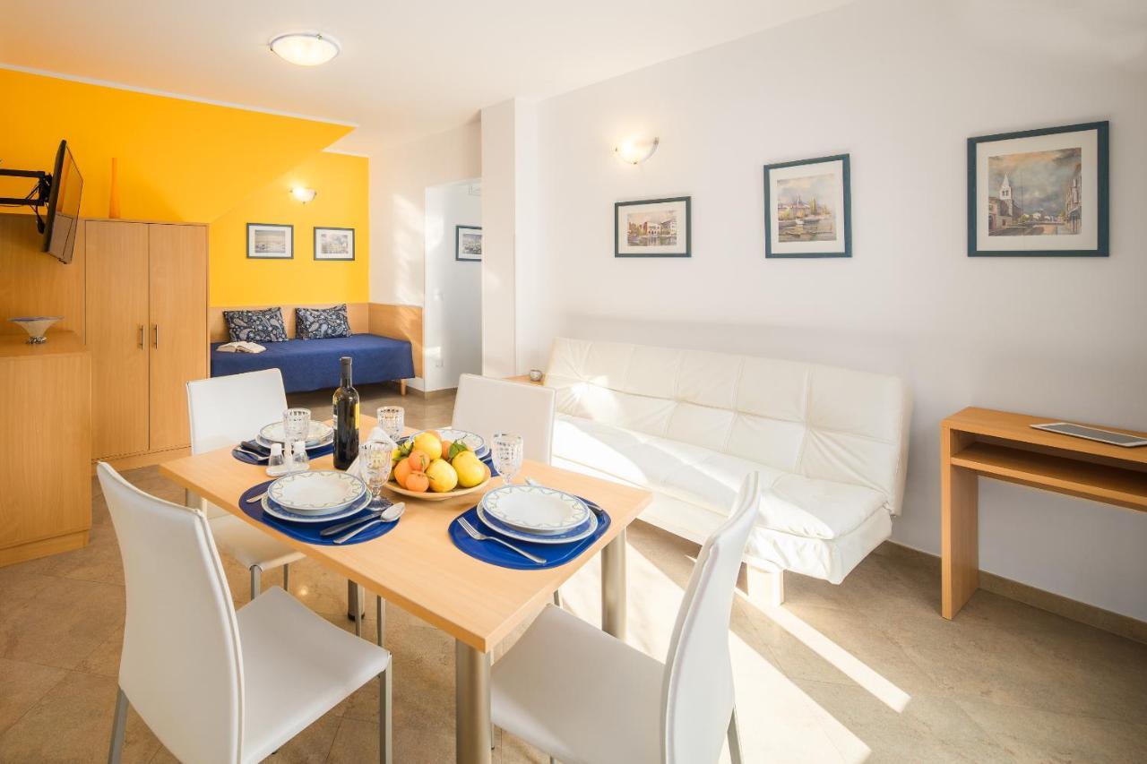 Apartment Gloria Premium Porec Esterno foto