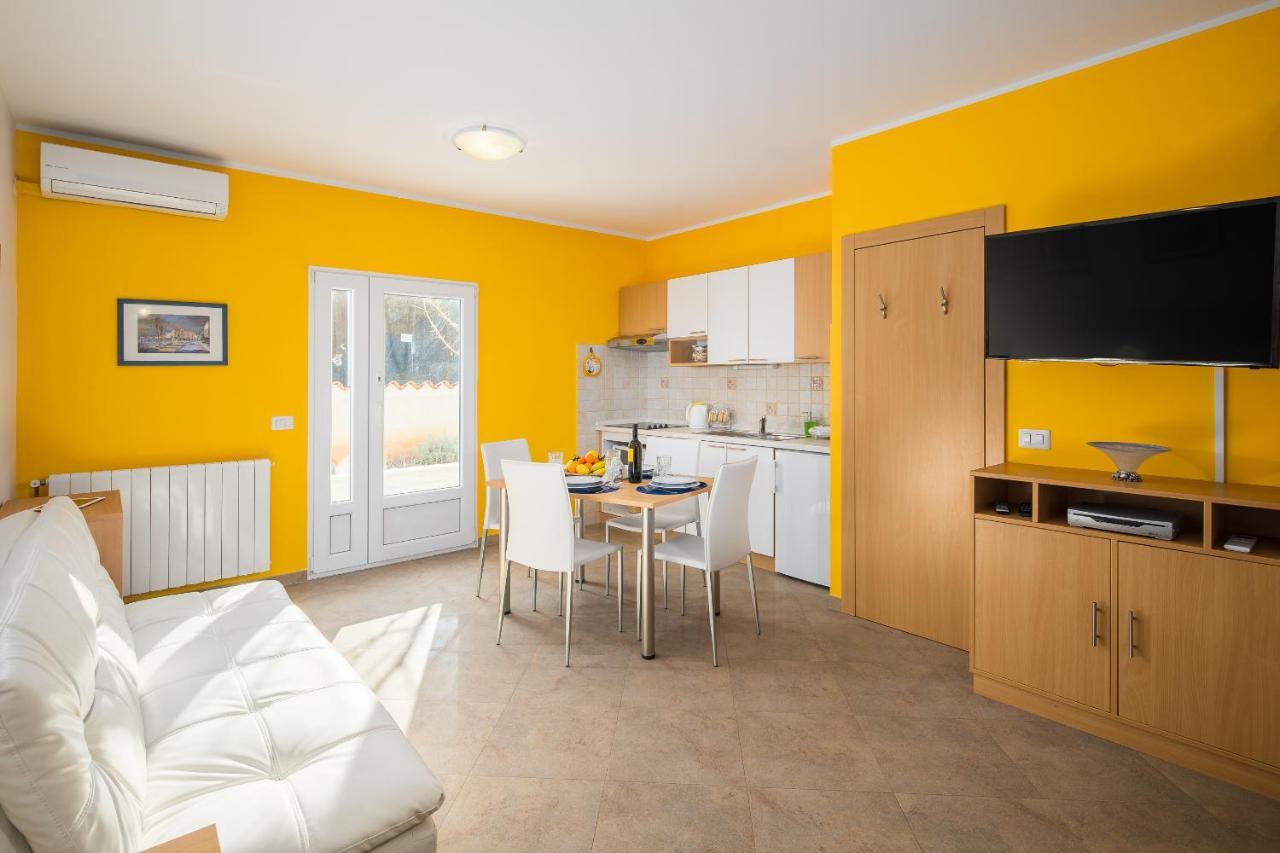Apartment Gloria Premium Porec Esterno foto