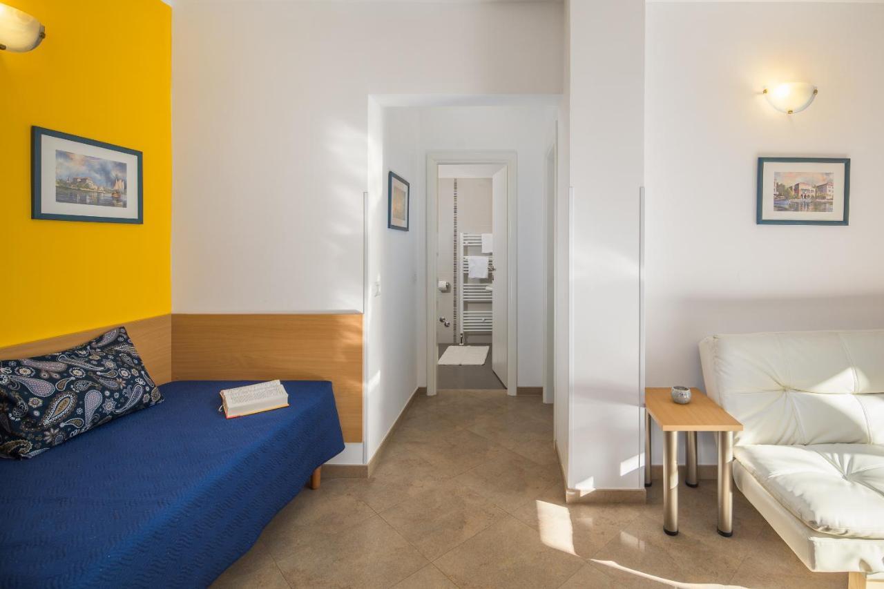 Apartment Gloria Premium Porec Esterno foto